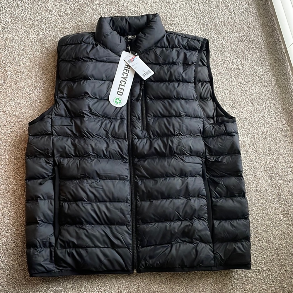 NWT Mens L black puffer vest 32degrees brand